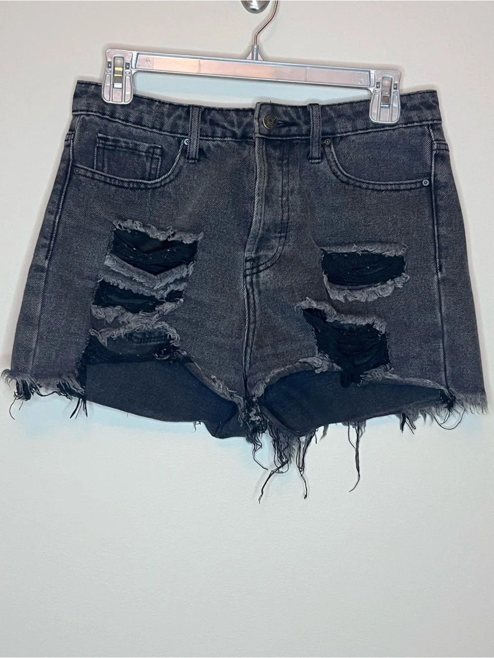 Simple Society Women's Distressed Black Denim Jean Shorts size 5/27